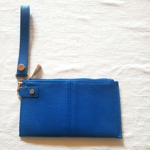 Jewell by Thirty-one Blue Wristlet - Picture 1 of 7